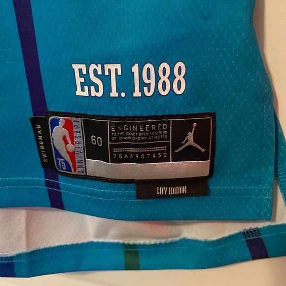 Lamelo Ball Hornets jersey xxxl #2 - Picture 4 of 5